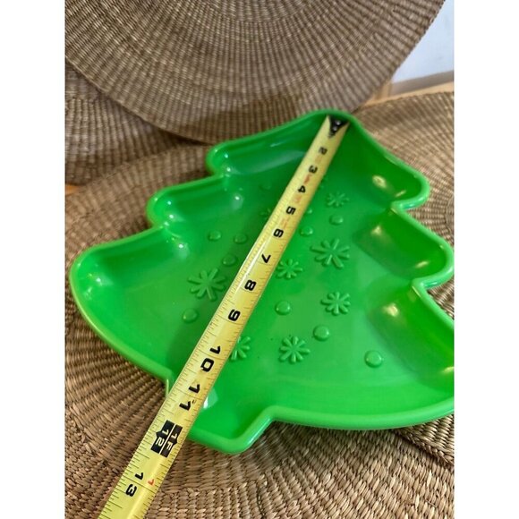 Green Christmas Tree Serving Platter – Festive Holiday Tray - Picture 5 of 9